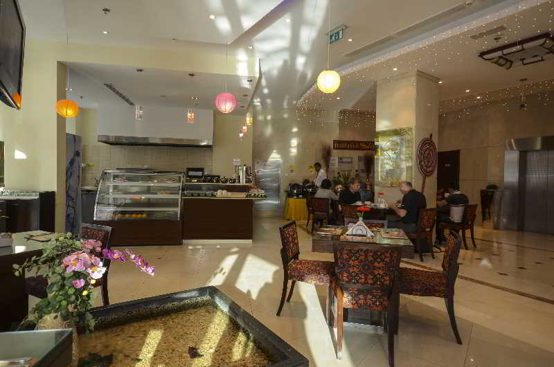 Parkside Suites - Discovery Gardens