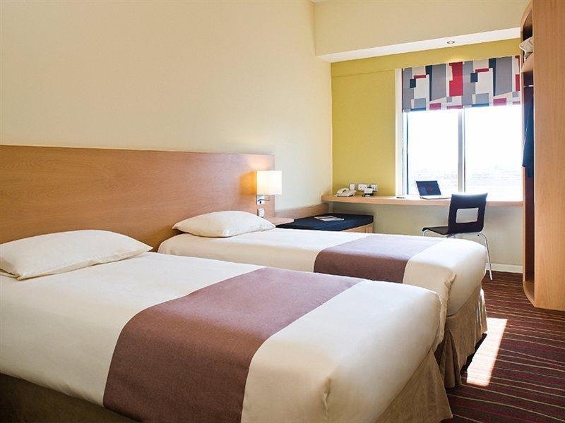 Ibis Dubai Mall Of The Emirates
