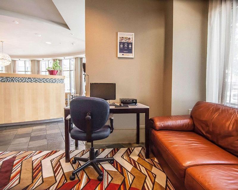 Quality Hotel Airport (South)