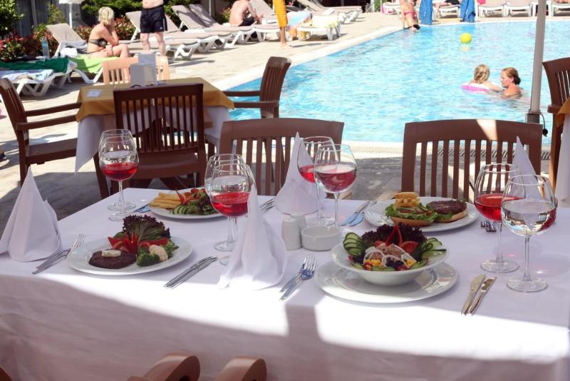 Akalia Suite Hotel & Spa