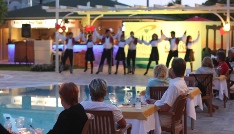 Akalia Suite Hotel & Spa