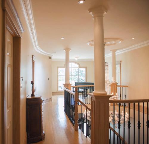 JstLikeHome Luxury Mansion