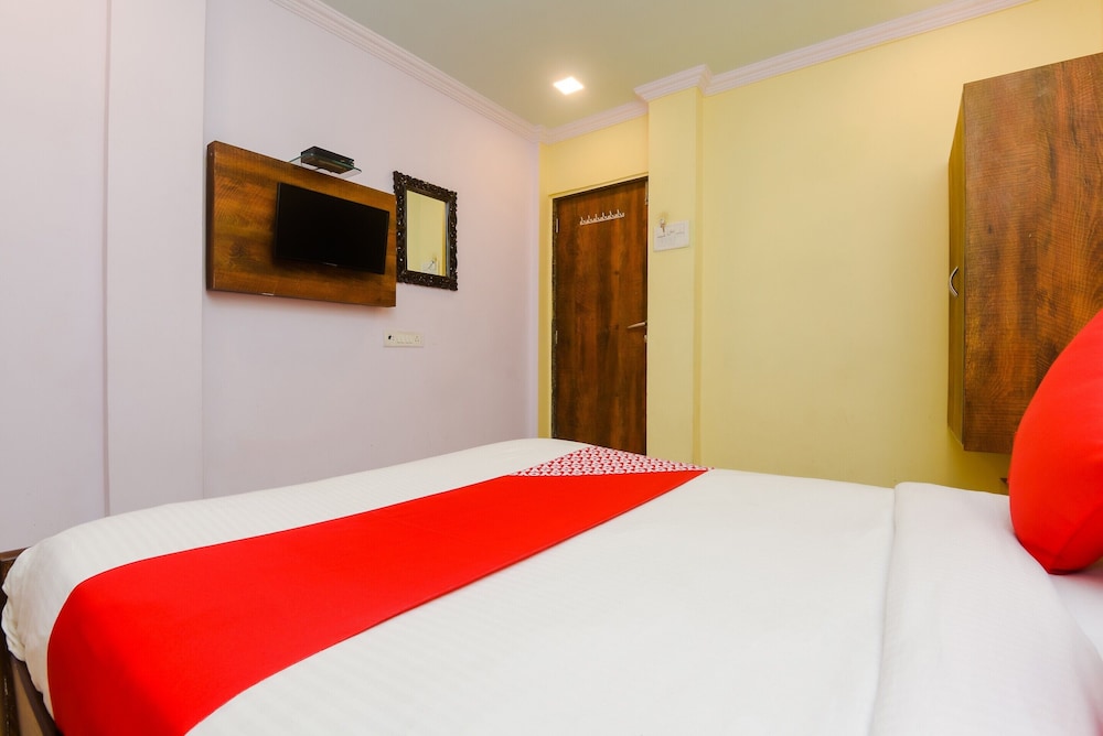 Hotel Stay Land by OYO Rooms