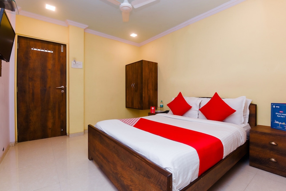 Hotel Stay Land by OYO Rooms