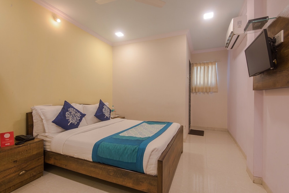 Hotel Stay Land by OYO Rooms