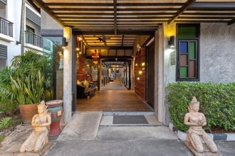 Phu-Ke-Ta, The Hip Service Apartment & Hotel