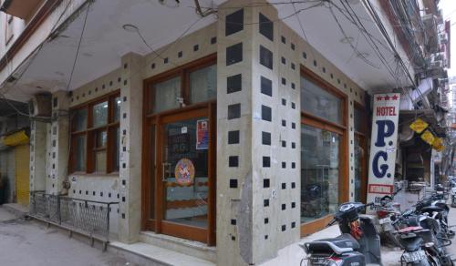Hotel PG International