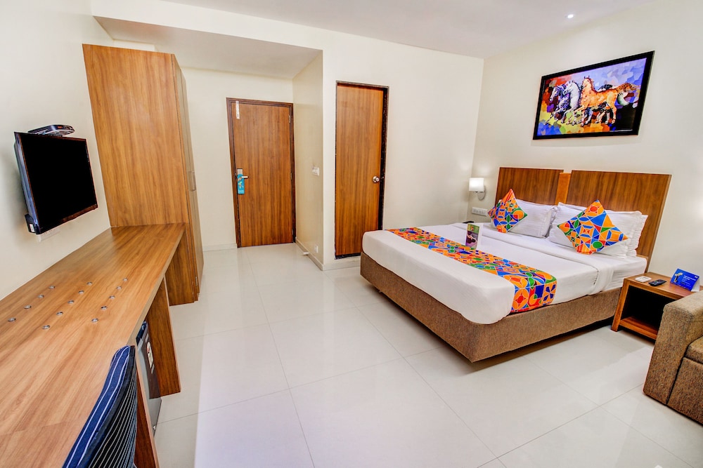 FabHotel Hyson International