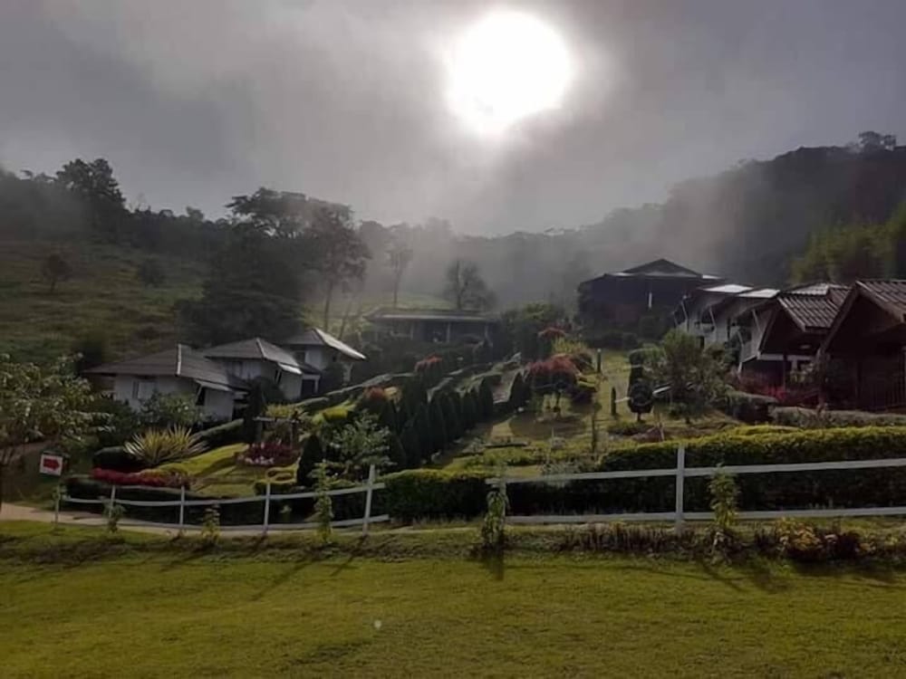 Phu Mok Dok Mai Resort