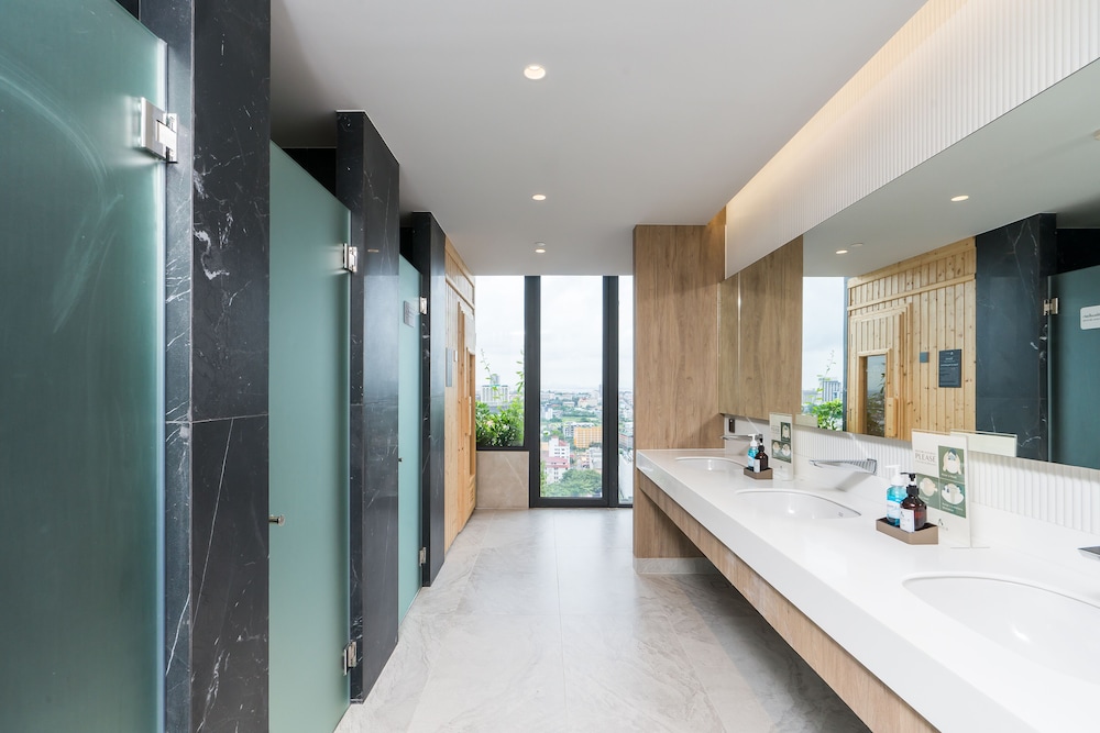 Arbour Hotel and Residence