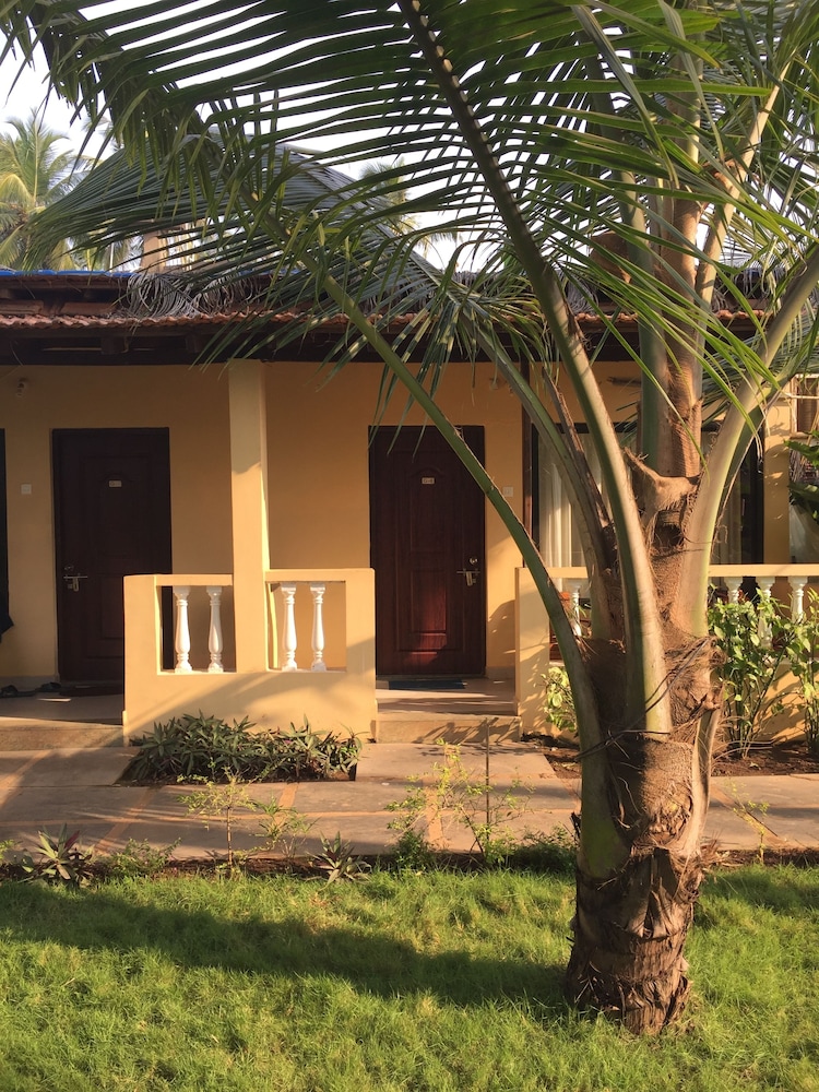 Shaan Coco Palms Beach Resort