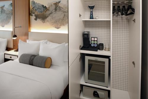 Hotel Indigo New York Downtown Wall Street