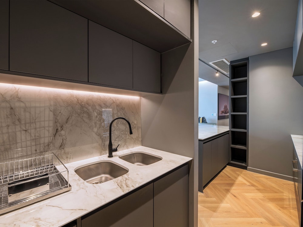 Rockefeller Hotel & Residences