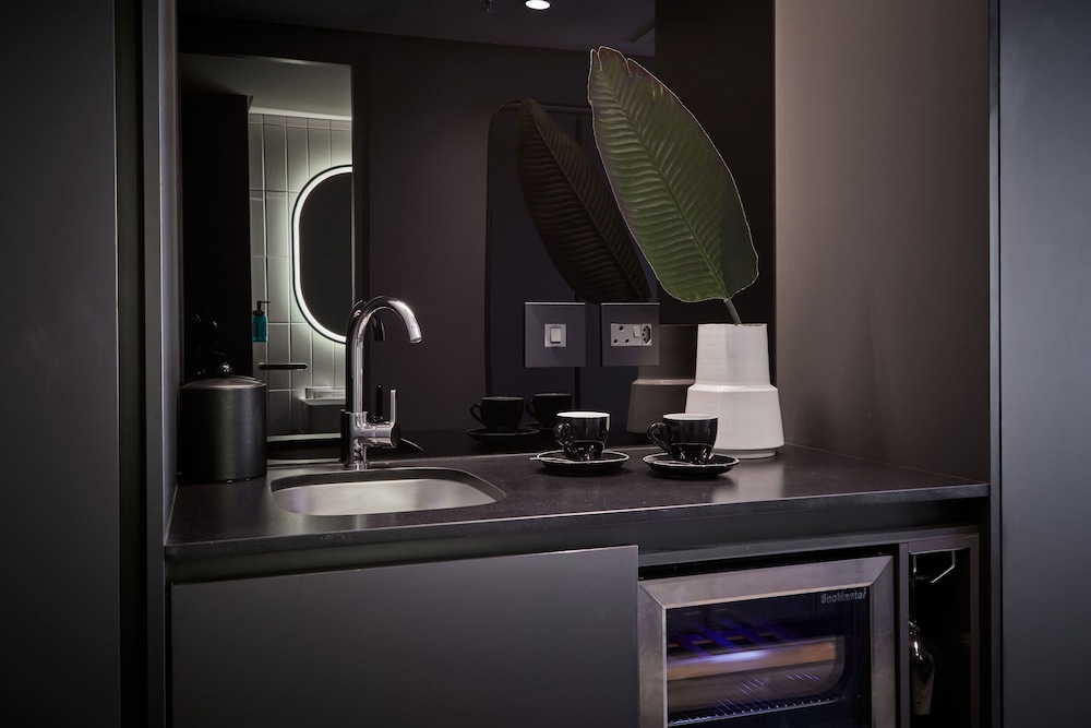 Rockefeller Hotel & Residences