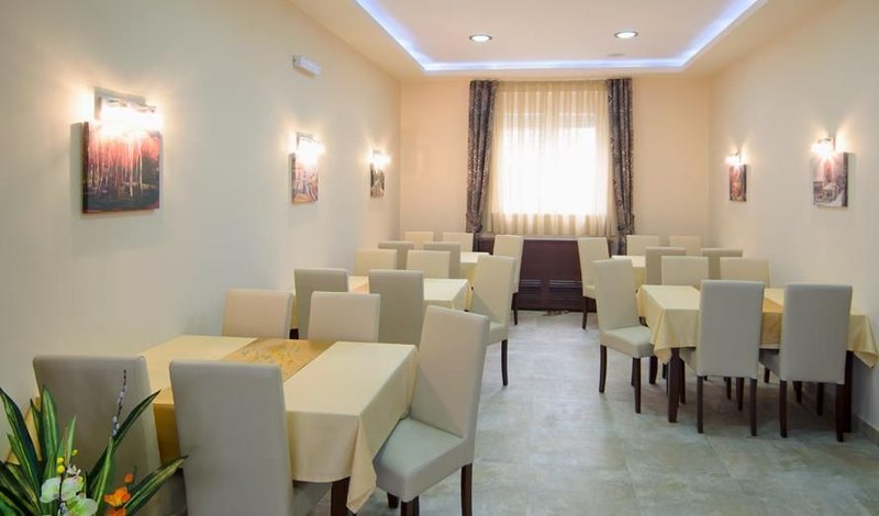 Garni Hotel Semlin B&B