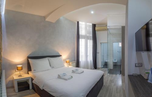 Central Park Residence