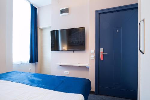 Five Points Square – City Center