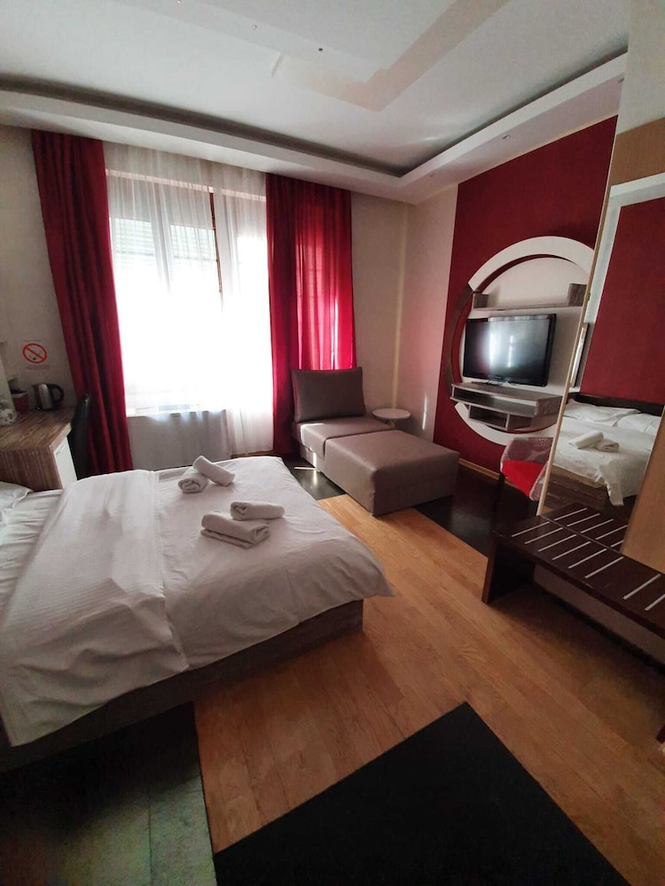 Privilege Suites By Central Park