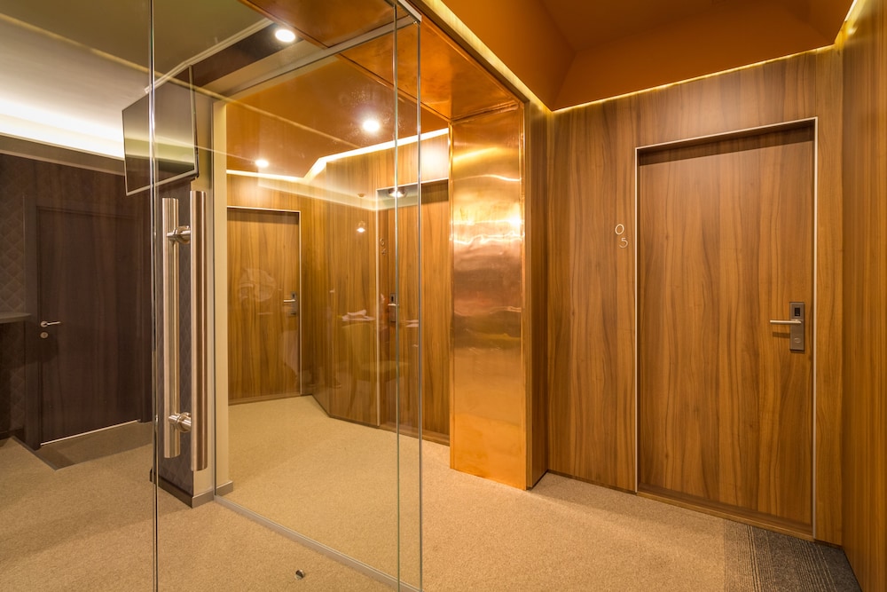 Privilege Suites By Central Park