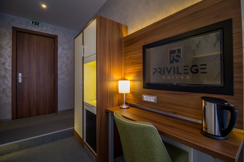 Privilege Suites By Central Park