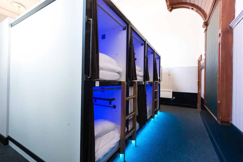 Code Pod Hostels - The Court