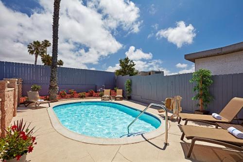 SureStay Hotel by Best Western San Diego Pacific Beach