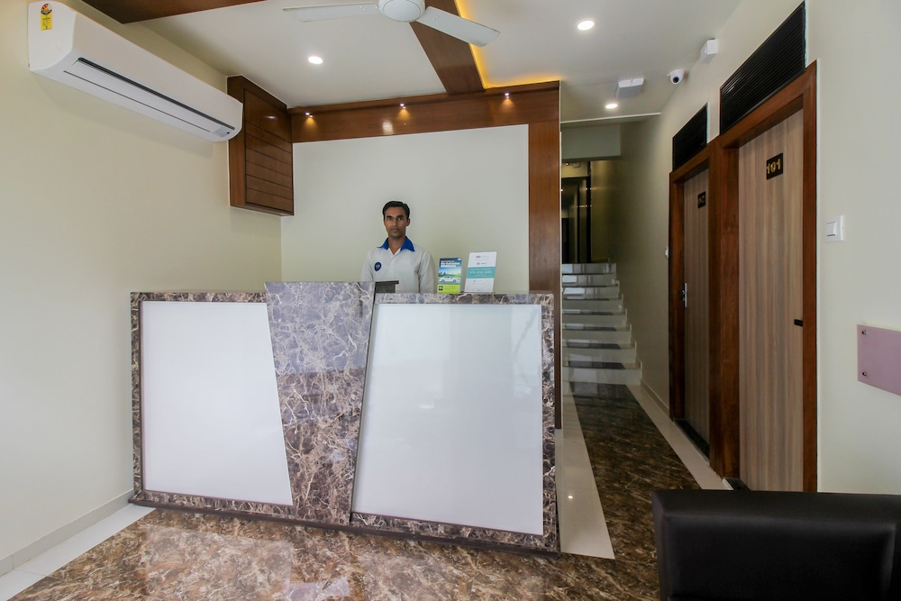 Fabhotel Hill Park Mumbai Airport