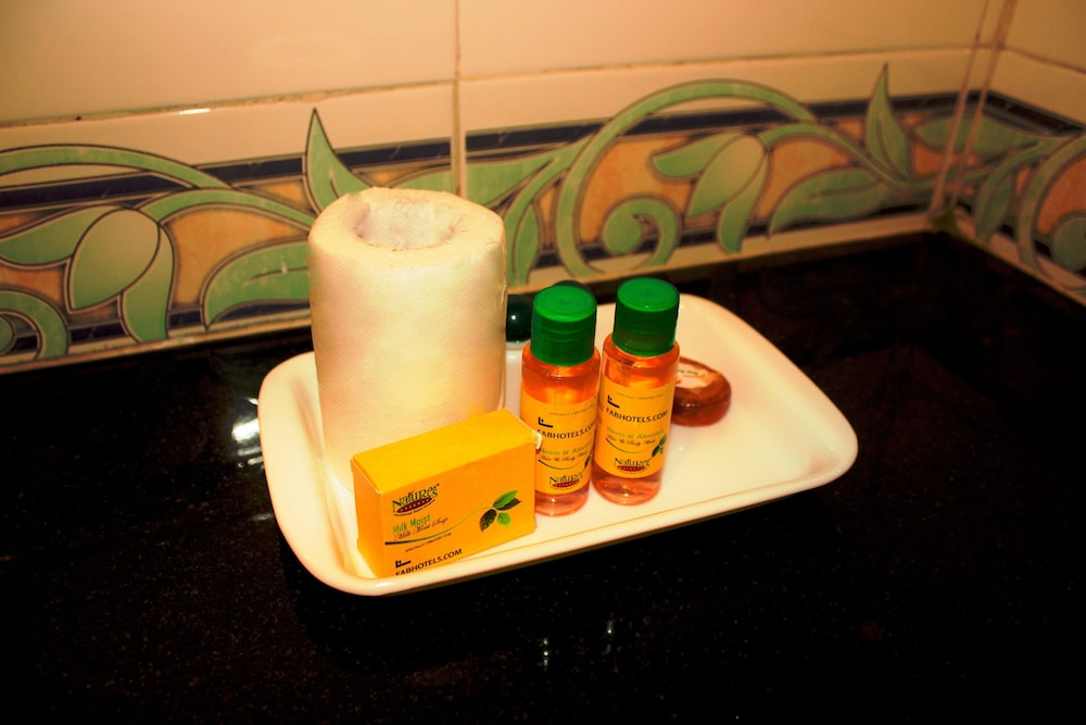 FabHotel Aksa International Andheri East