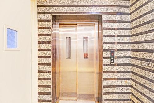 Oyo Key Rooms Tilak Nagar