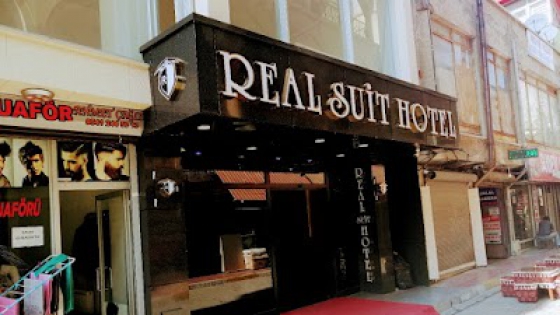 Real Suite Hotel