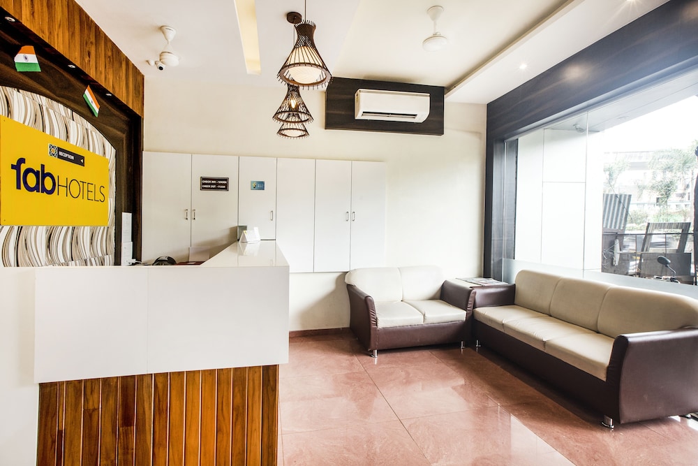 FabHotel Amour Andheri East