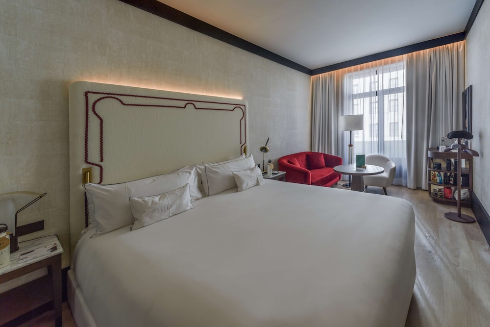 Hotel Montera Madrid, Curio Collection by Hilton