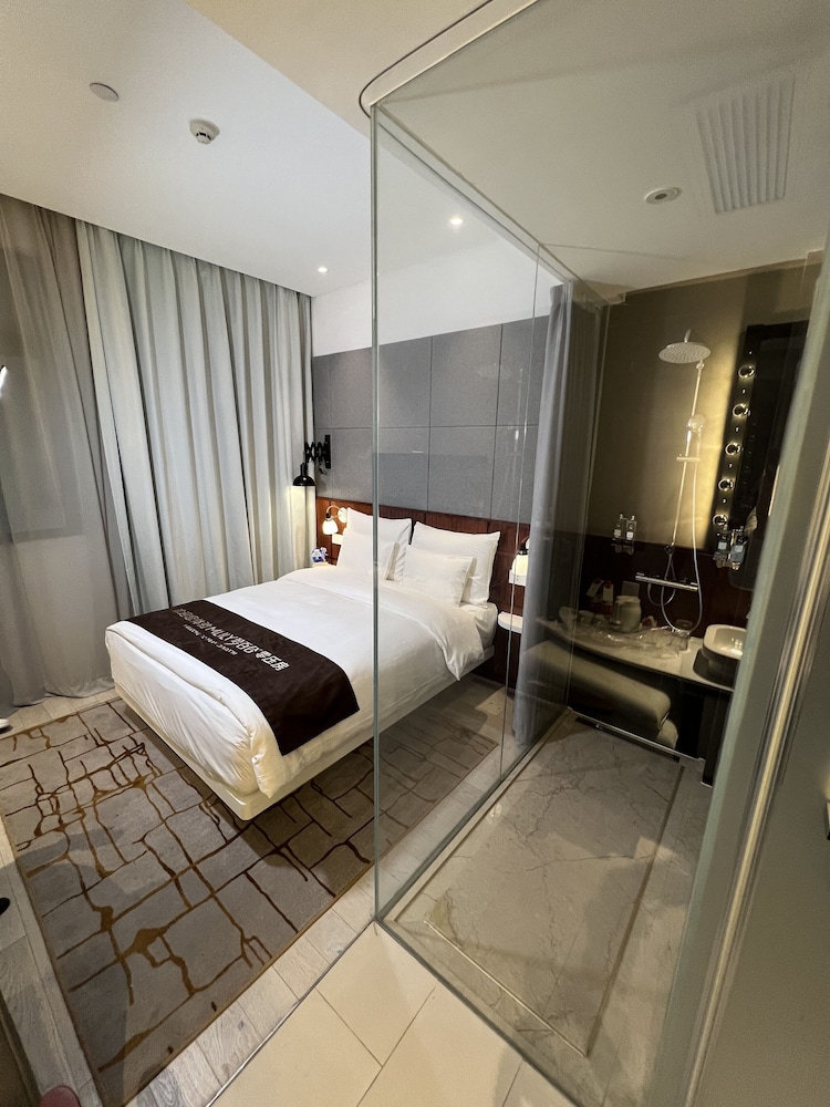 Novotel Shanghai Hongqiao Exhibition