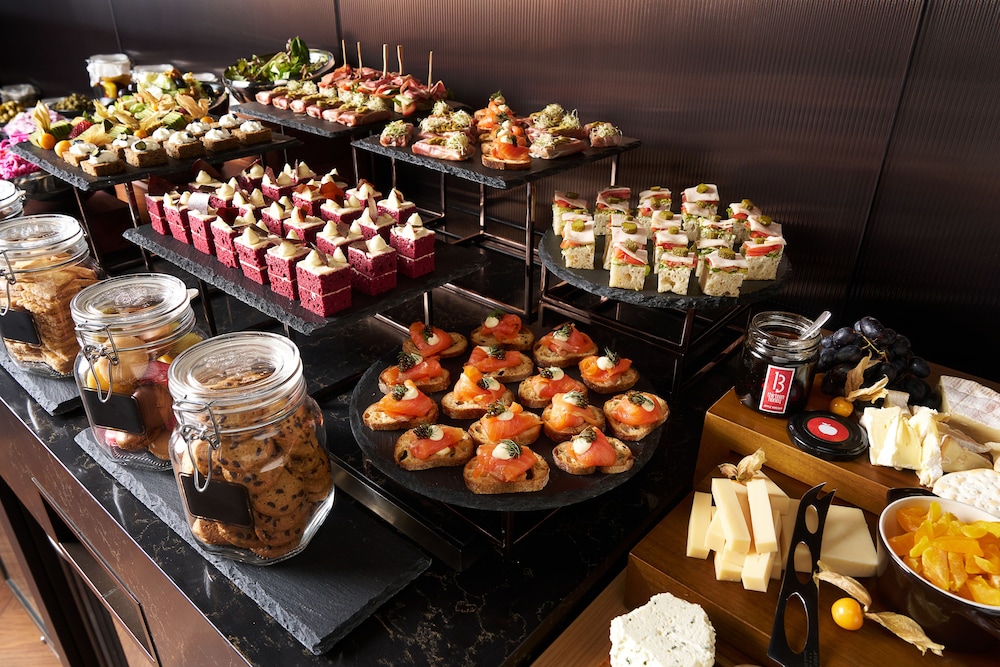 Pullman Singapore Hill Street