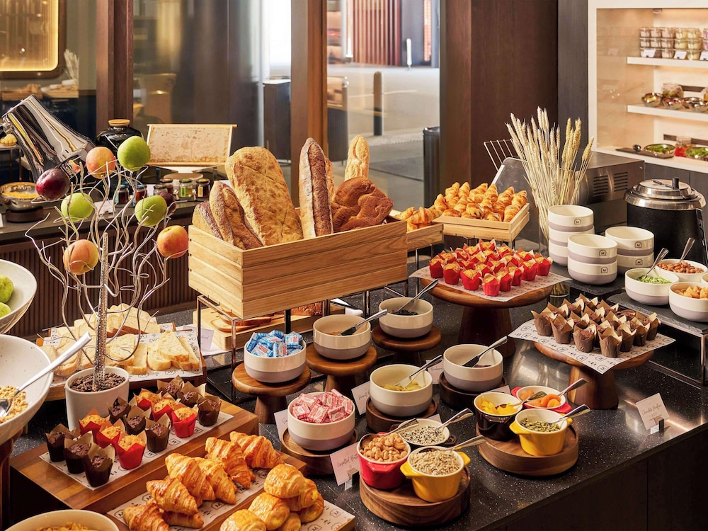 Pullman Singapore Hill Street