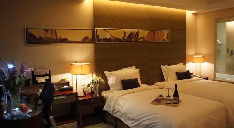 Yiwu International Mansion Hotel