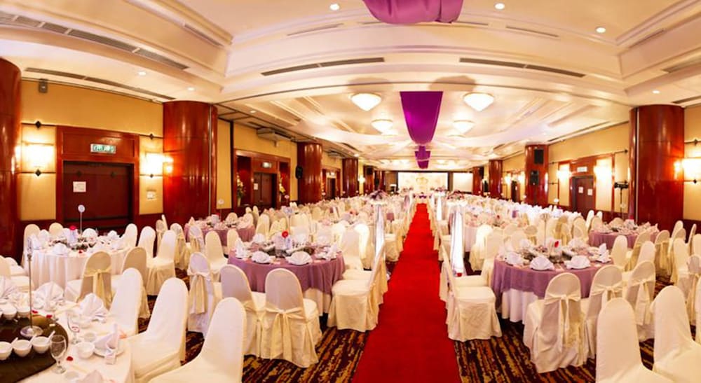 Rainbow Paradise Beach Resort