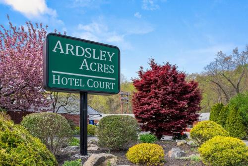 Ardsley Acres Hotel Court