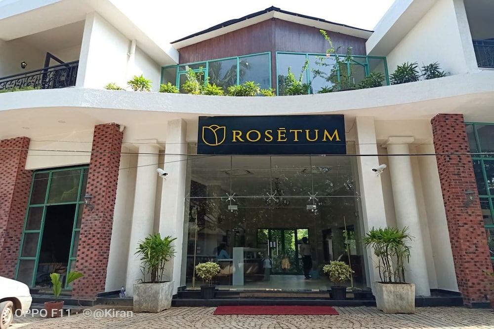 Rosetum Hotel