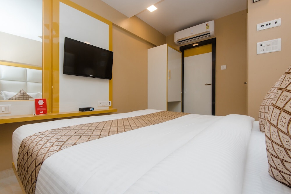 Gold Coast Inn By OYO Rooms