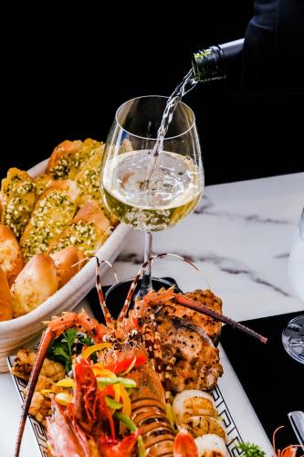 Regal Reseau Hotel & Spa