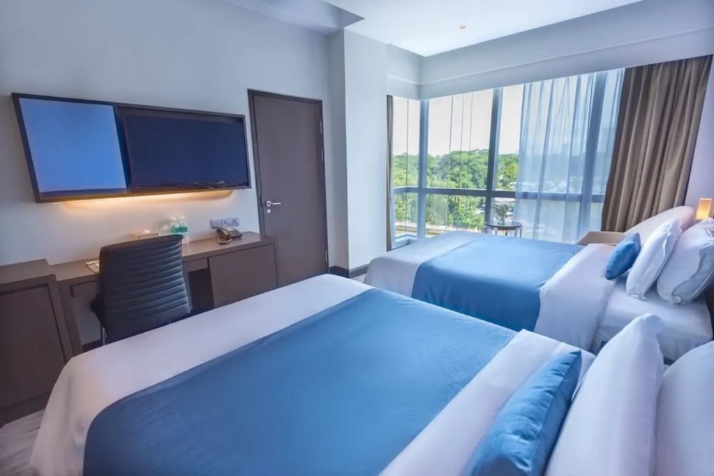 Puteri Wing - Riverside Majestic Hotel