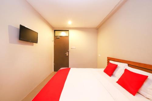 Hills Residence By OYO Rooms