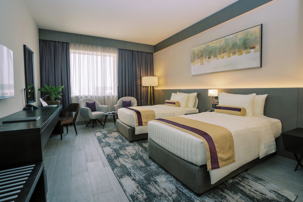 Khalidia Palace Hotel Dubai by Mourouj Gloria