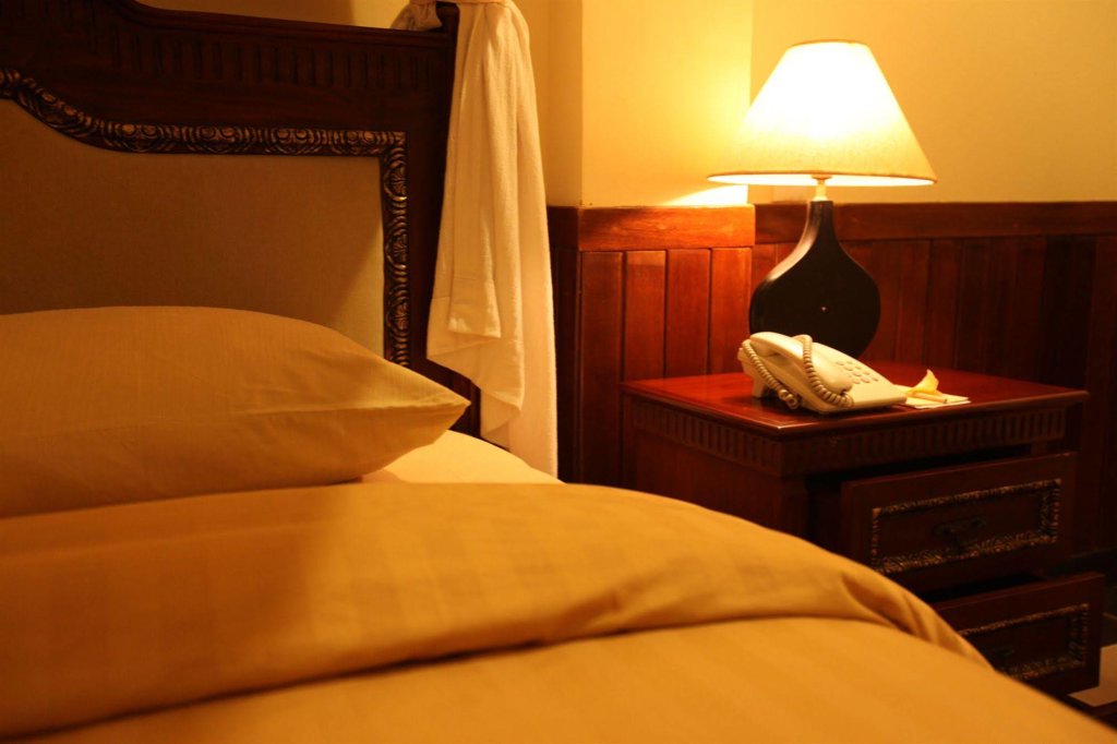 SUPER OYO Townhouse Oak Maxi Hotel Legian