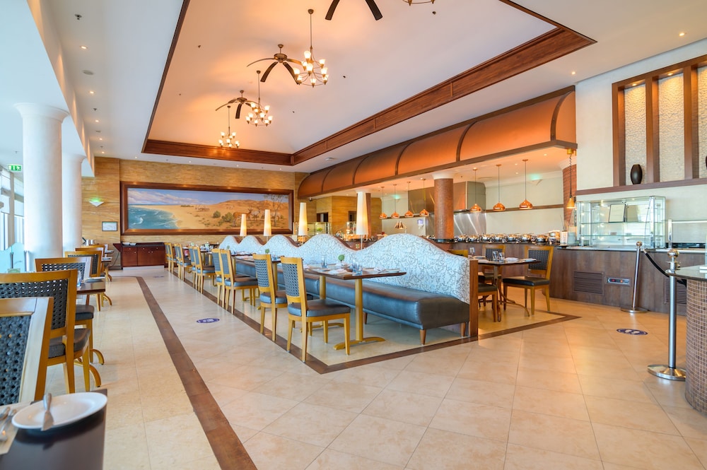 Danat Jebel Dhanna Resort