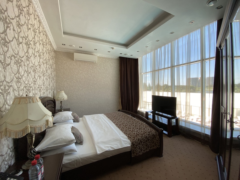 Ramada by Wyndham Hotel & Spa Yekaterinburg
