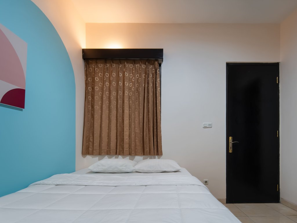 Cove Oekude Residence