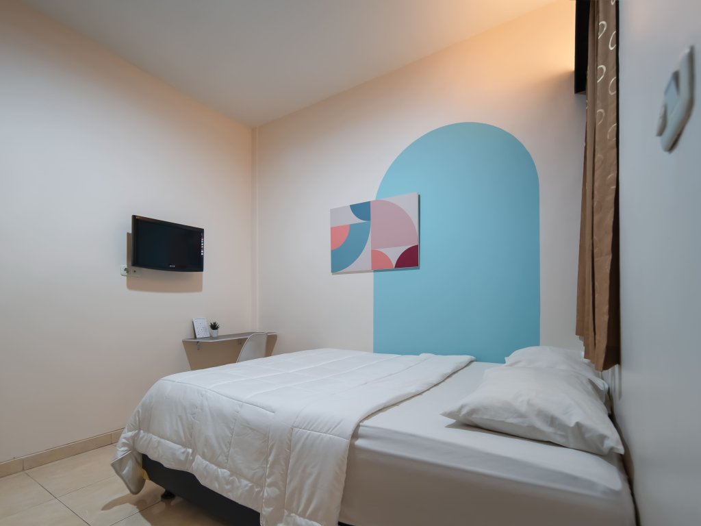 Cove Oekude Residence