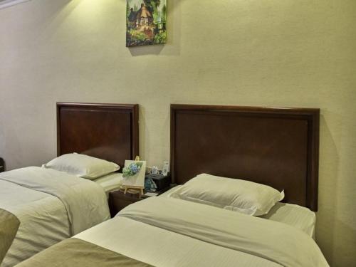 GreenTree Inn Guangdong Foshan Longjiang North Fenghua Road Express Hotel